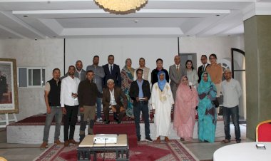 حفل توزيع شارات وزارة السياحة بفندق المسيرة بالعيون